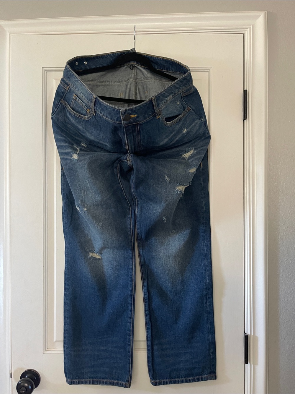 Cabi Women’s Straight-Leg Distressed Blue Jeans Size 14